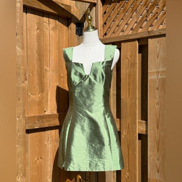 🆕 CULT GAIA 🧿 NWOT Marizia Silk-Dupioni Mini Dress, Calla Lilly Green Sz US 6 - Picture 2 of 16